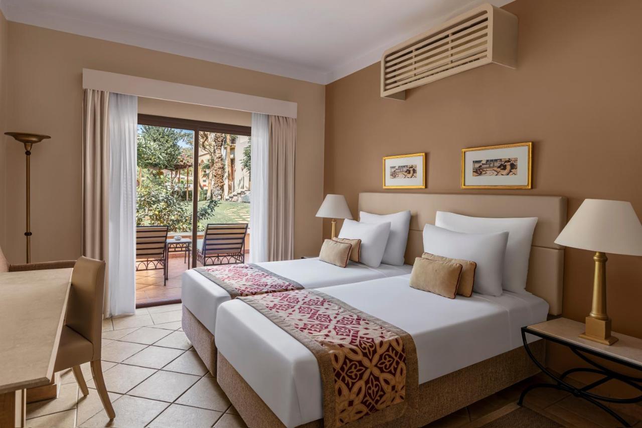 Jaz Makadi Saraya Resort Хургада Екстер'єр фото A room at the hotel