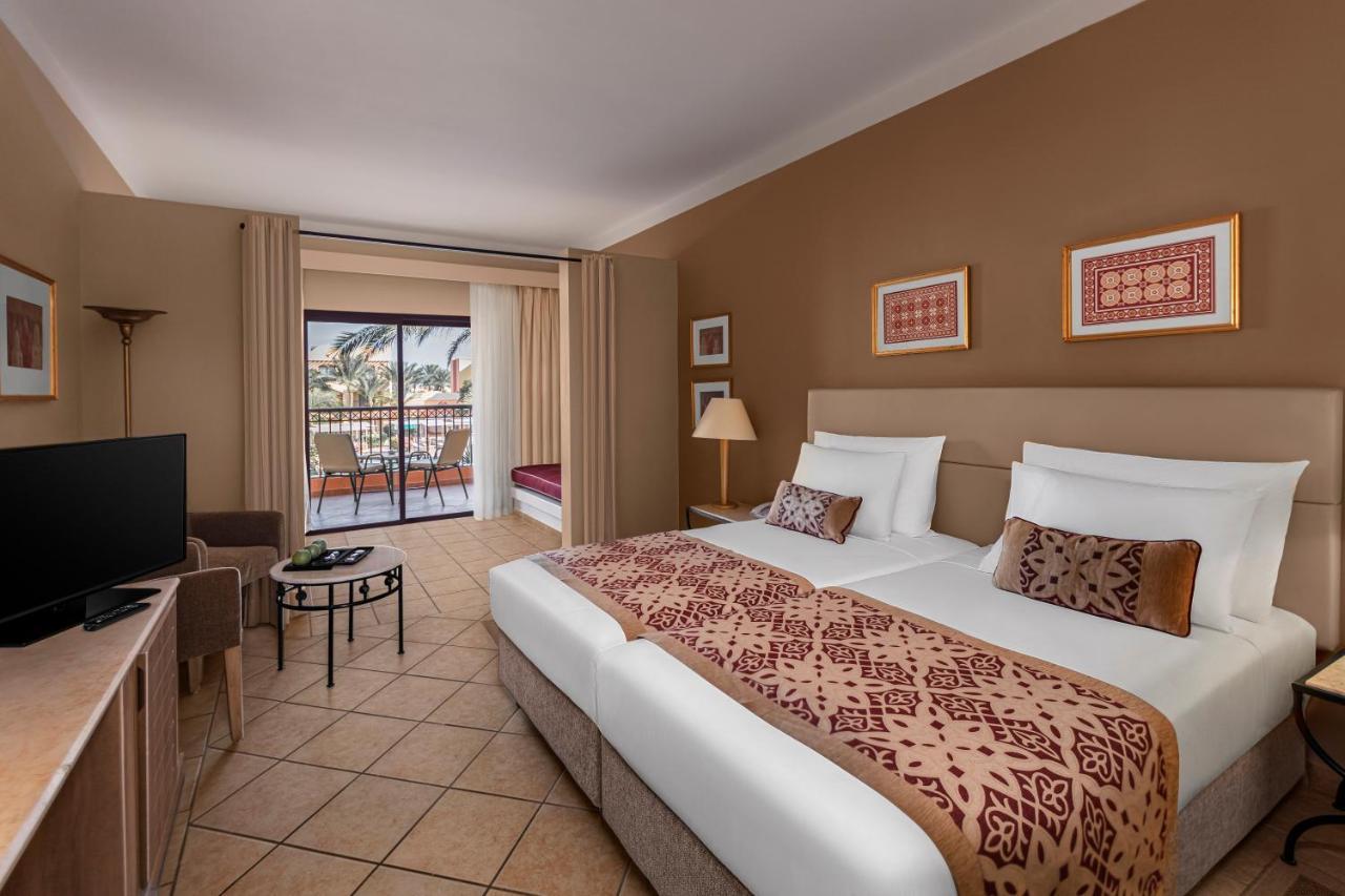 Jaz Makadi Saraya Resort Хургада Екстер'єр фото A room at the hotel